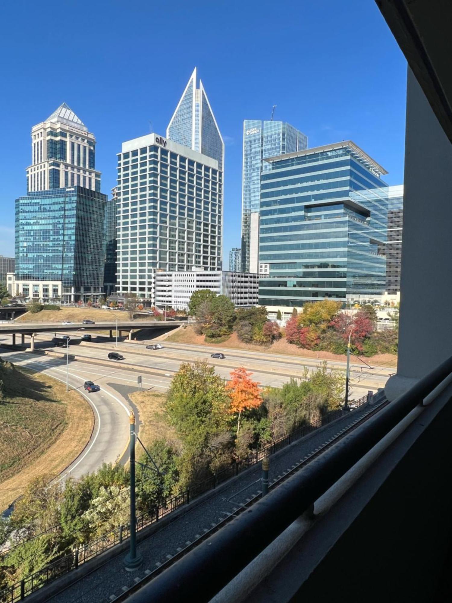 Spacious 2 Bed, 2 Bath Uptown Gem In The Heart Of The City-Parking-Wi-Fi-Balcony Cgv Charlotte Exterior foto